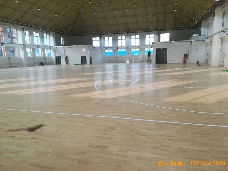 山東濟南歷城區小學(xué)運動(dòng)木地板鋪裝案例