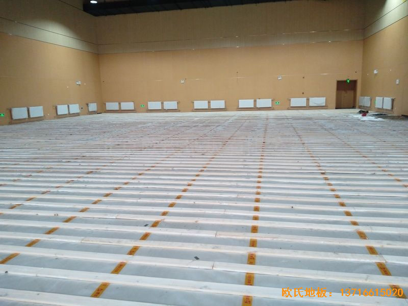 山東青島市李滄區佛耳崖小學(xué)體育地板安裝案例