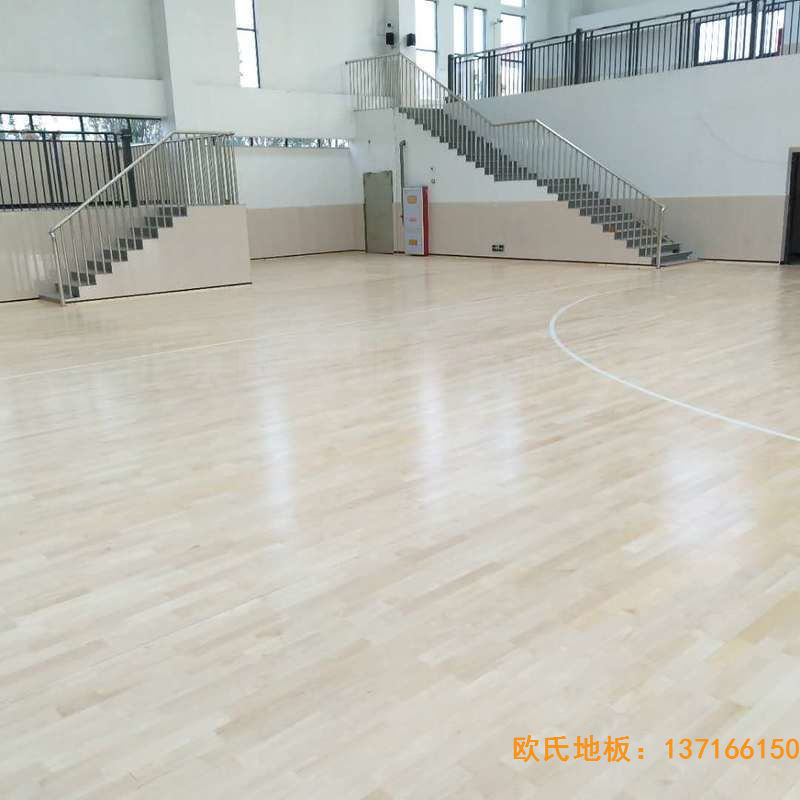 贛州寧都縣城關(guān)小學(xué)九章路校區體育木地板鋪裝案例