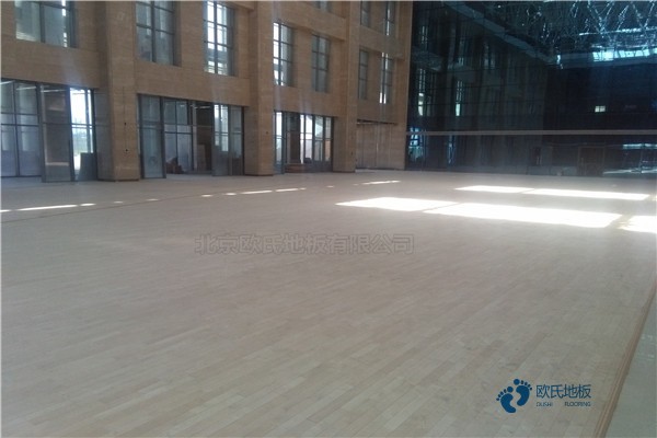 專(zhuān)用運動(dòng)體育木地板施工工藝