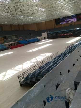 尋求運動(dòng)館地板什么牌子好