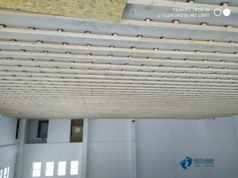 一般運動(dòng)木地板施工步驟