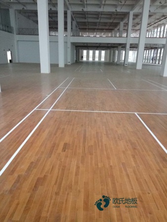 籃球場(chǎng)運動(dòng)木地板施工工藝圖2
