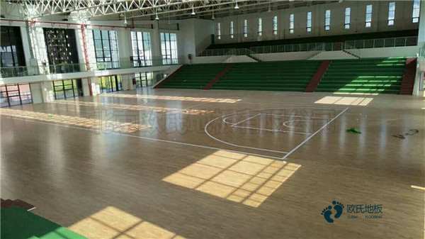 籃球館運動(dòng)木地板價(jià)格2