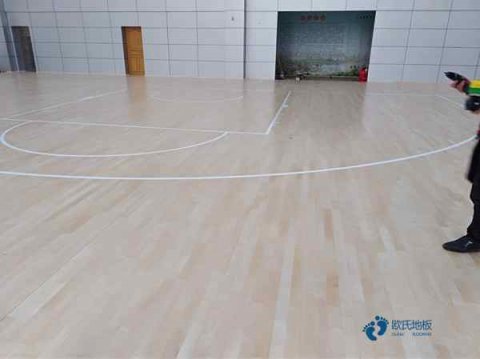 小學(xué)運動(dòng)木地板施工工藝