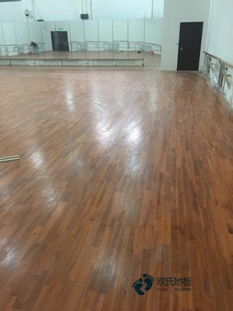 22mm厚籃球運動(dòng)木地板哪個(gè)牌子環(huán)保2