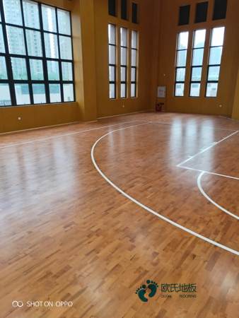 國標運動(dòng)籃球木地板價(jià)格多少