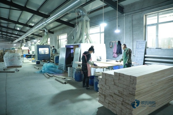 校園運動(dòng)籃球木地板施工價(jià)格