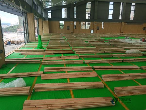 普通運動(dòng)籃球木地板報價(jià)單