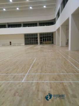 校園運動(dòng)場(chǎng)館地板施工單位