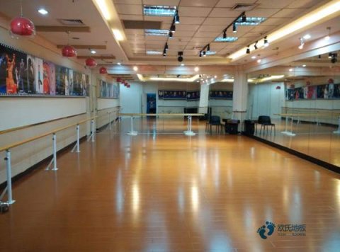 室內籃球館木地板施工流程